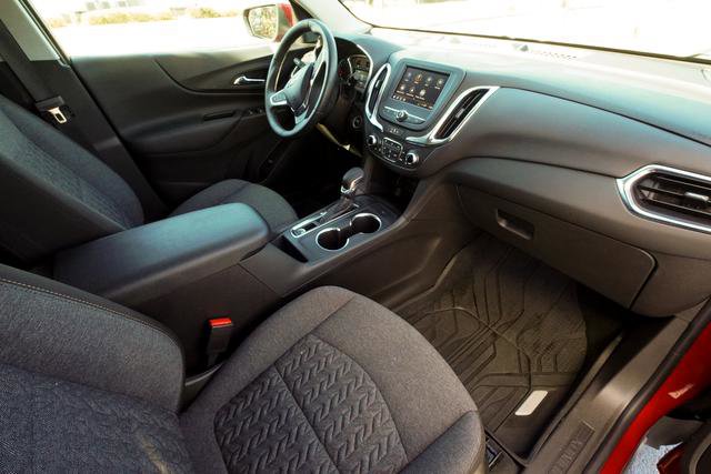 Used 2024 Chevrolet Equinox LT w/ LPO, Floor Liner Package image 24