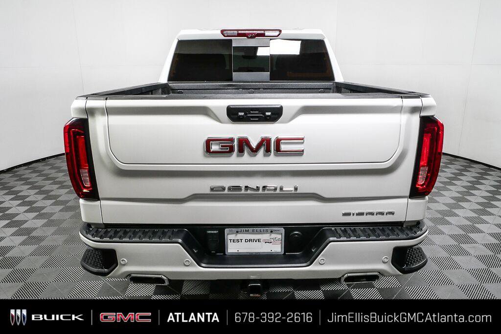 Used 2025 GMC Sierra 1500 Denali w/ Technology Package AWD/4WD image 29