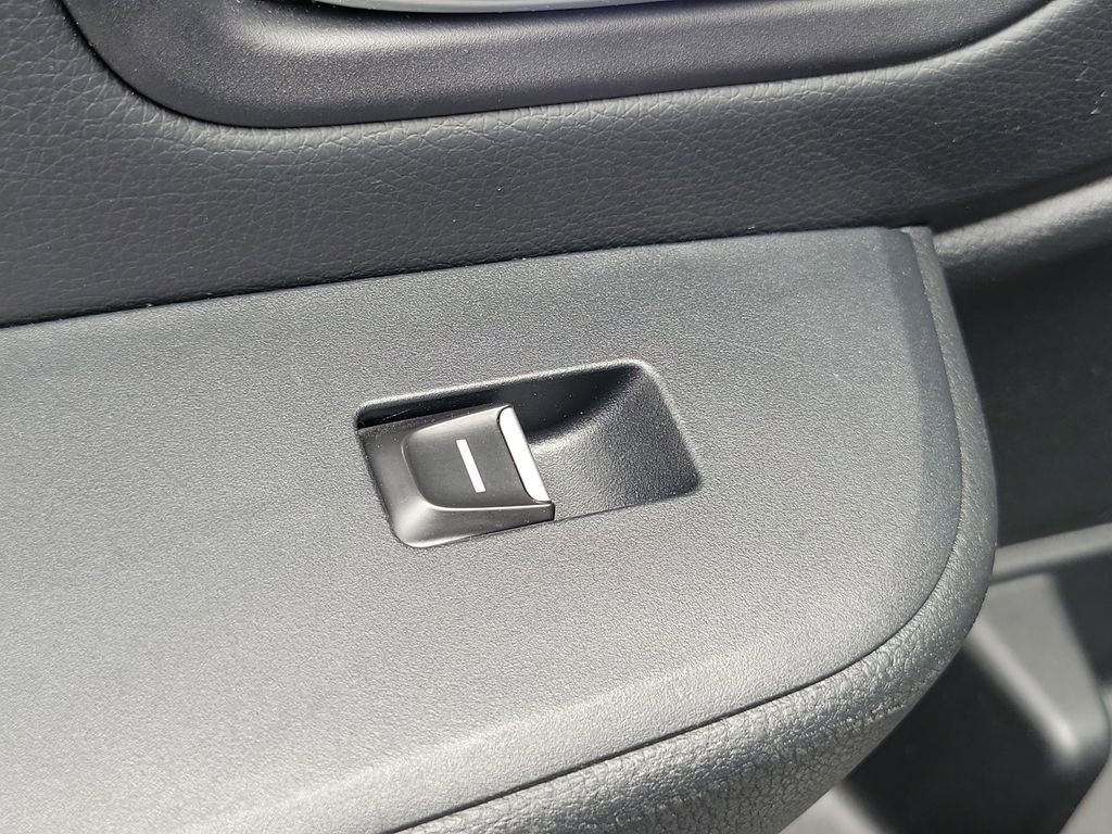 Certified 2025 Honda Pilot Touring image 17