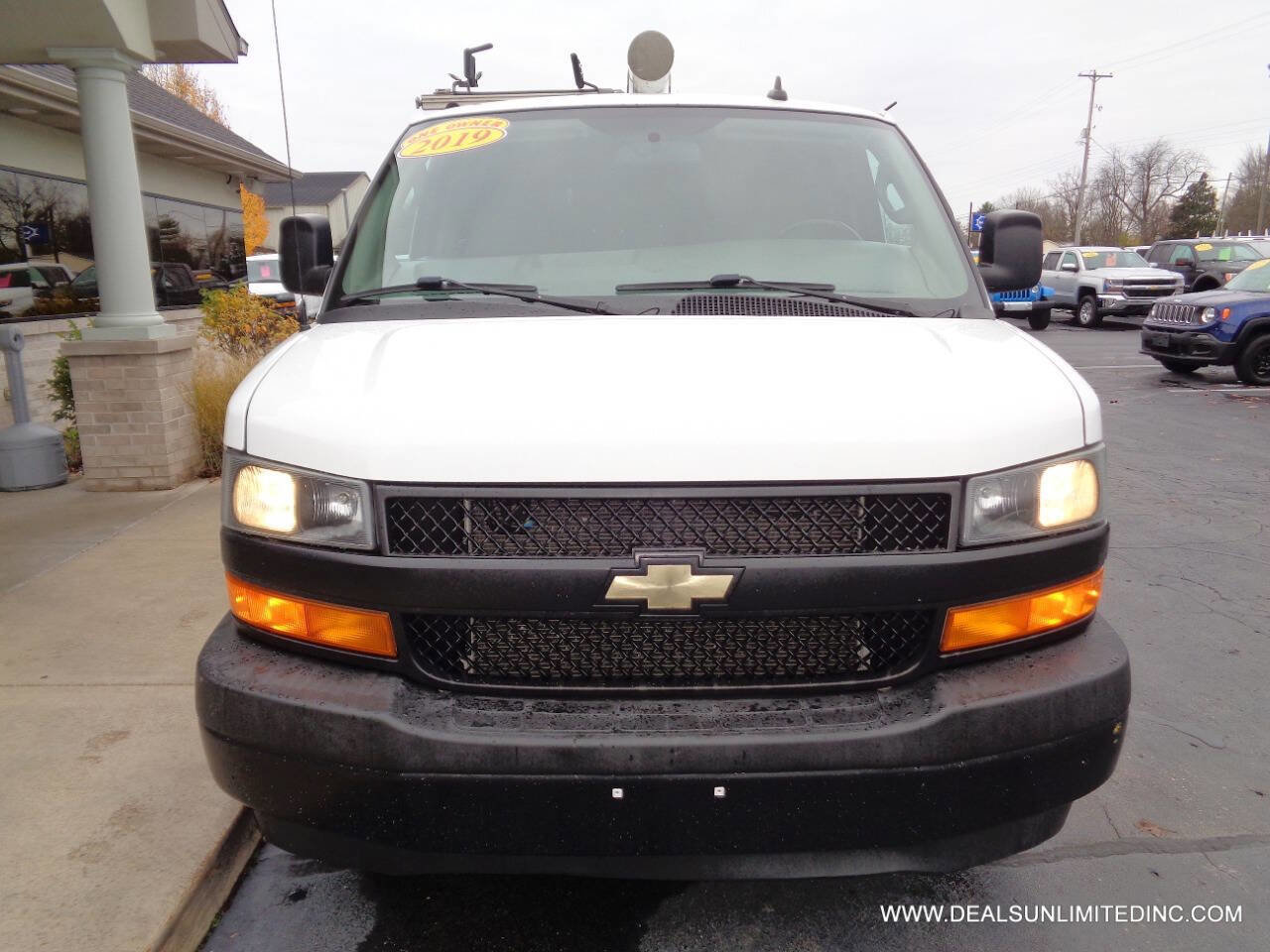 Used 2019 Chevrolet Express 2500 w/ Driver Convenience Package image 26