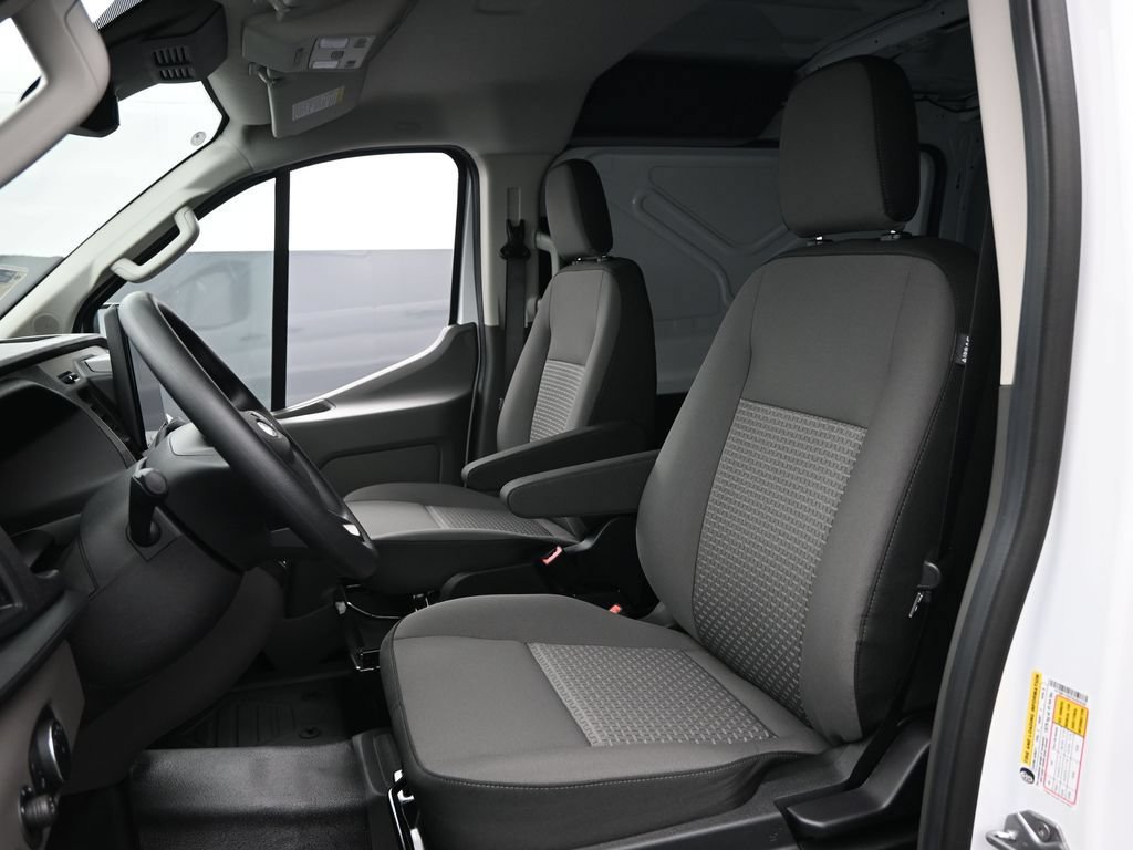 New 2026 Ford Transit 250 Low Roof RWD image 15