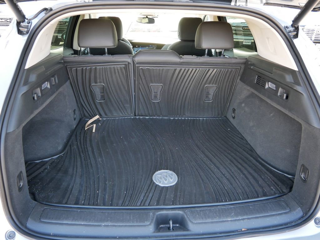 Used 2023 Buick Envision Preferred image 10