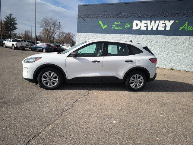 Used 2022 Ford Escape S image 2