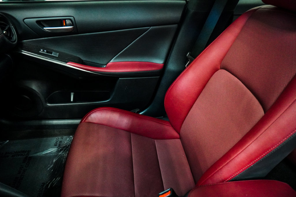 Used 2023 Lexus IS 300 w/ Premium Package RWD image 30