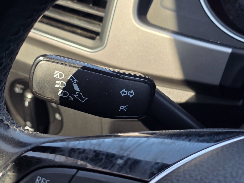 Used 2019 Volkswagen Atlas SE w/ Towing Package FWD image 38