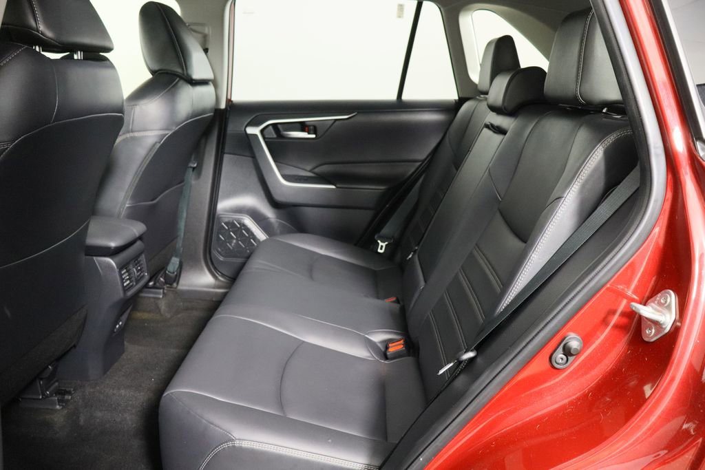Used 2025 Toyota RAV4 XLE Premium image 16