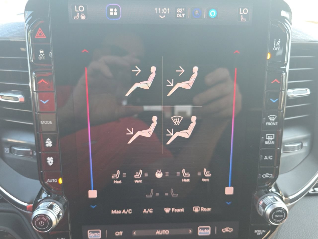 New 2026 RAM 1500 Laramie w/ Night Edition AWD/4WD image 32