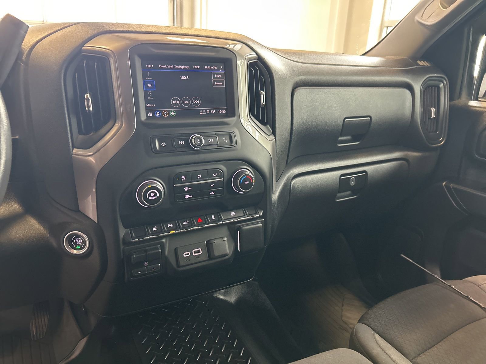 Used 2024 Chevrolet Silverado 2500 Custom w/ Custom Value Package image 21