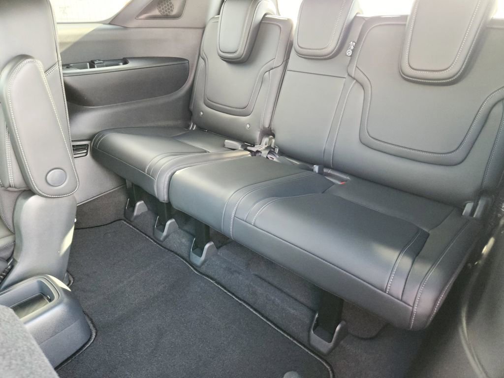 New 2026 Nissan Armada PRO-4X w/ Captain's Chari Seat Package image 12