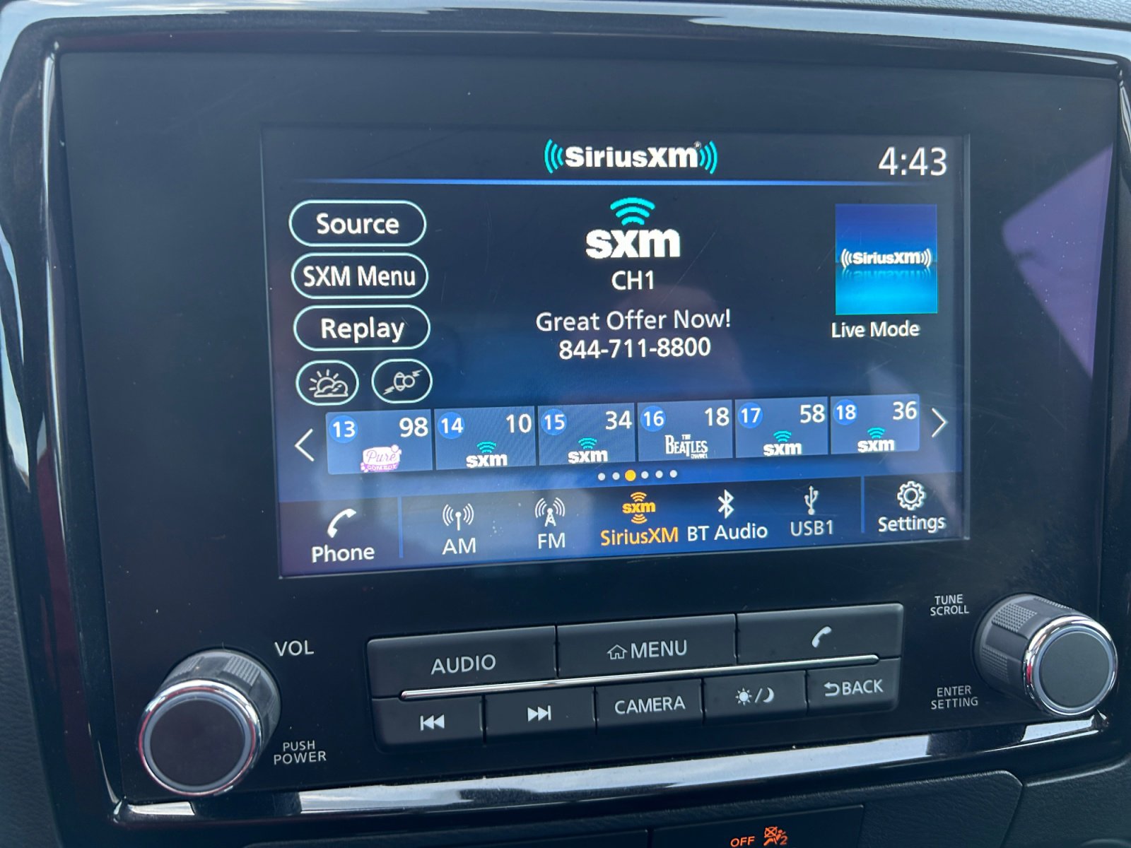 Used 2022 Nissan Frontier SV w/ Technology Package image 14
