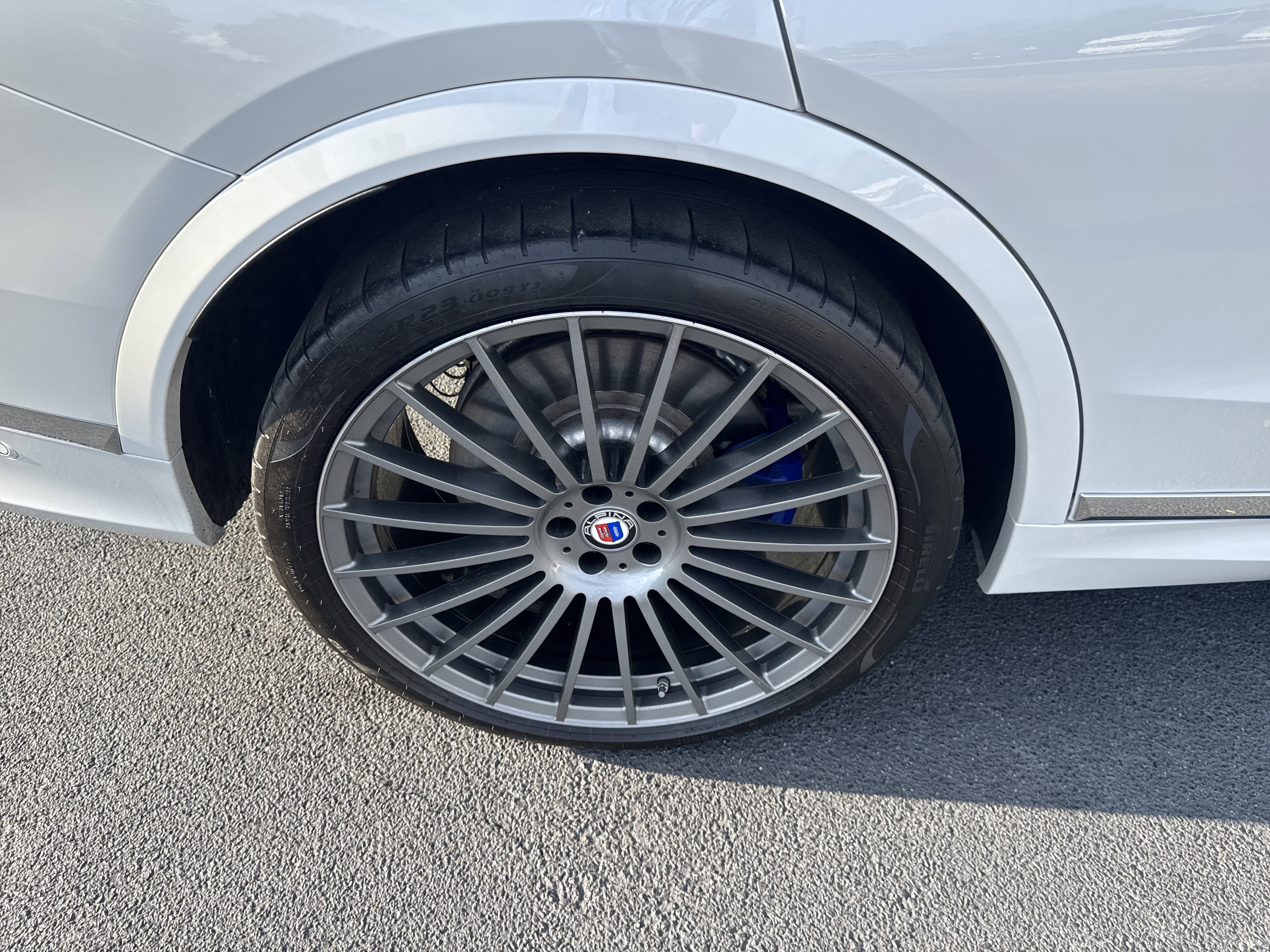 Used 2022 BMW ALPINA XB7 image 11