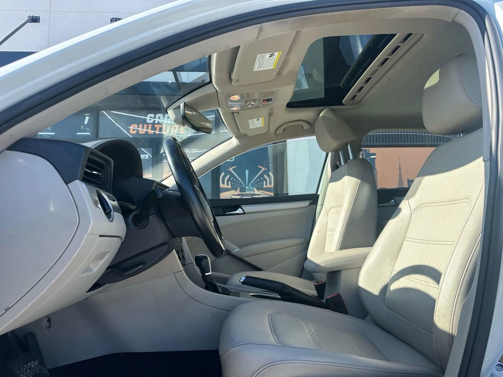 Used 2020 Volkswagen Passat 2.0T SE image 7