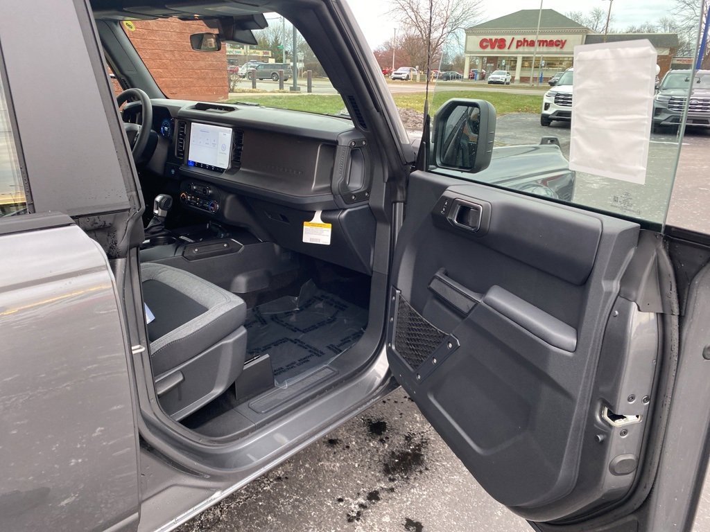 New 2025 Ford Bronco 4-Door image 22