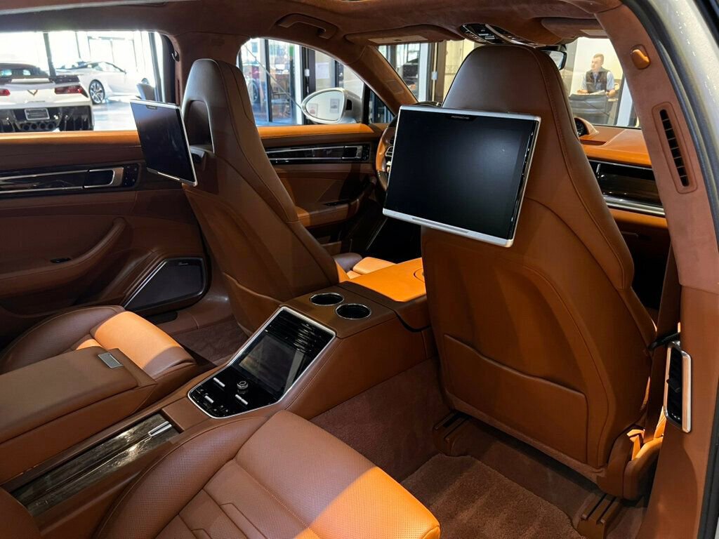 Used 2019 Porsche Panamera Turbo S Executive image 32