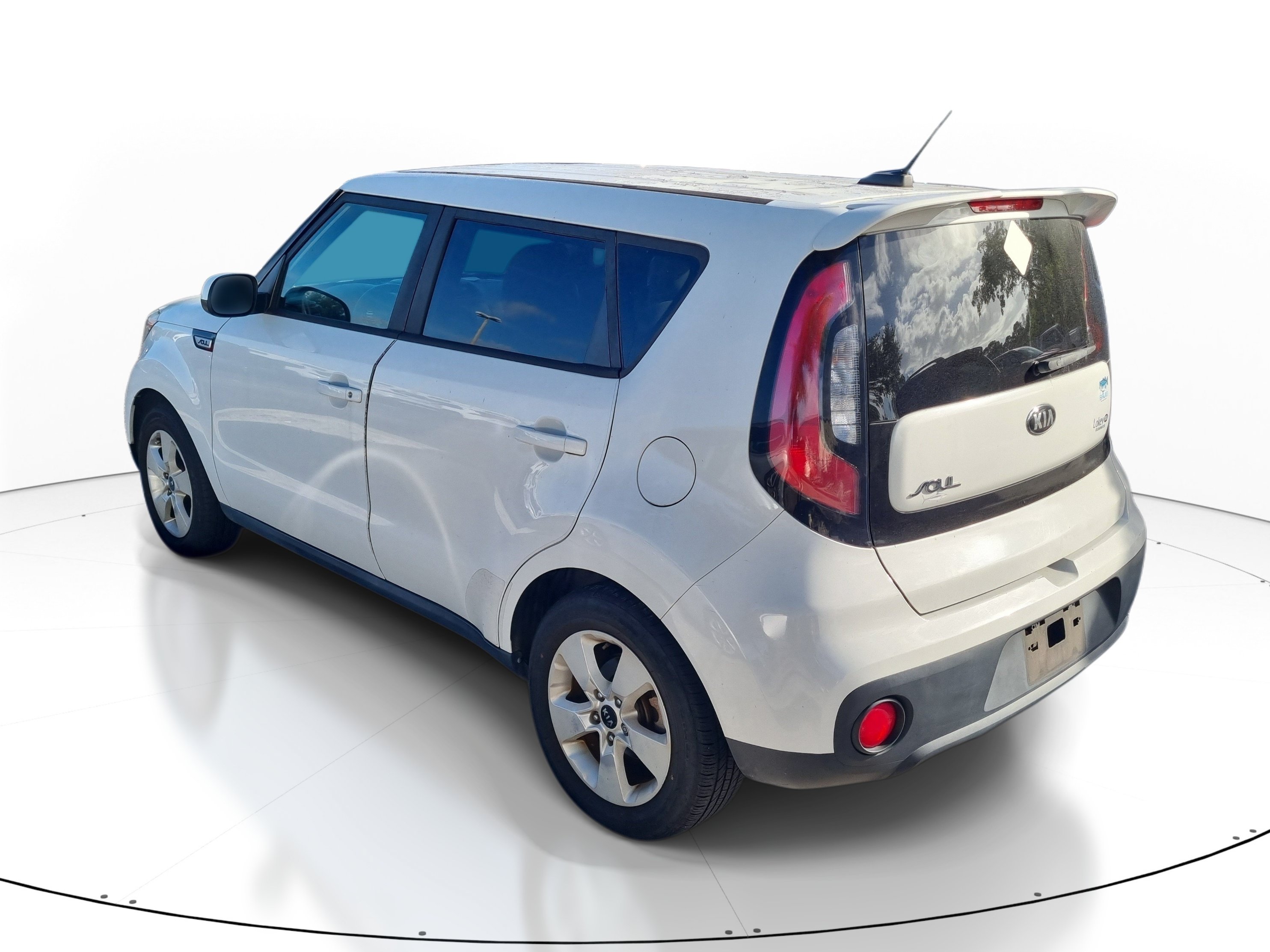Used 2017 Kia Soul FWD image 7