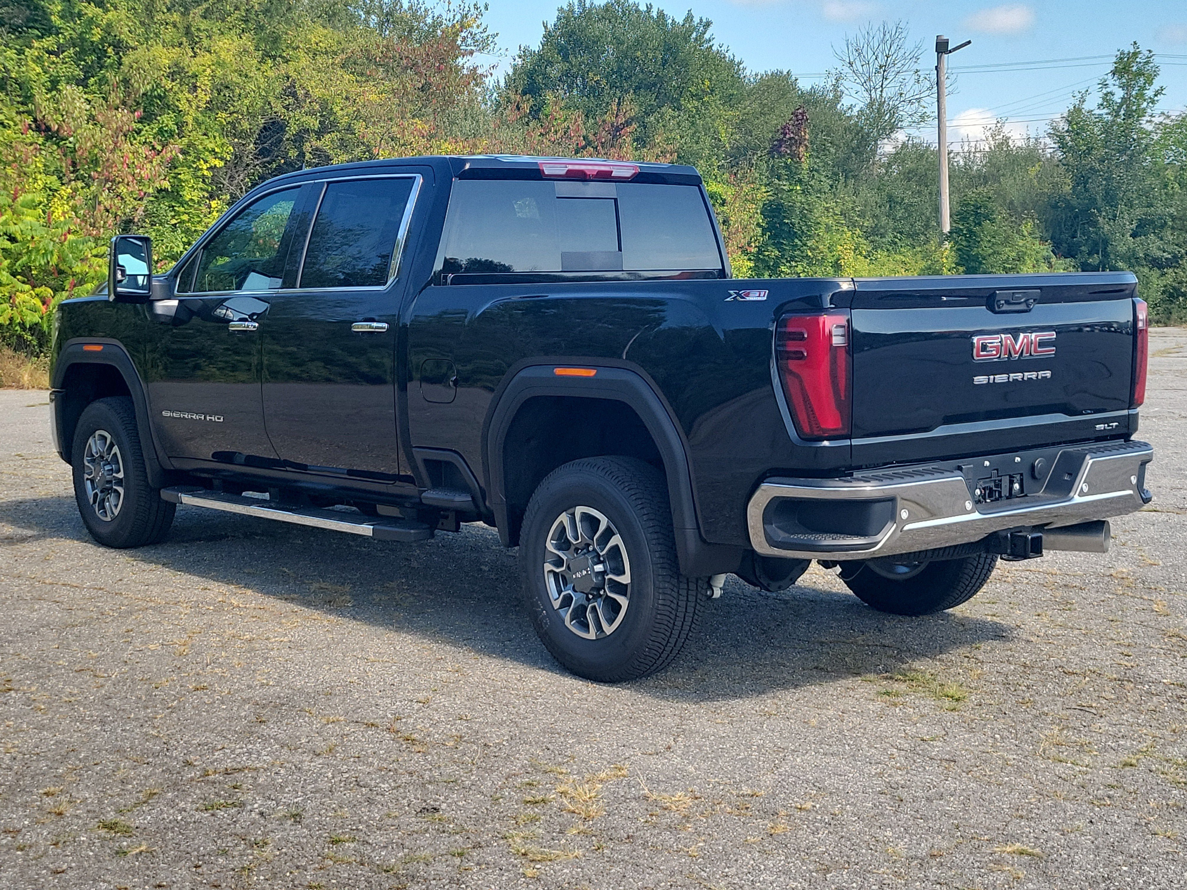 New 2026 GMC Sierra 3500 SLT w/ SLT Convenience Package AWD/4WD image 5