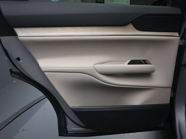 New 2026 Volvo EX90 Plus RWD image 21