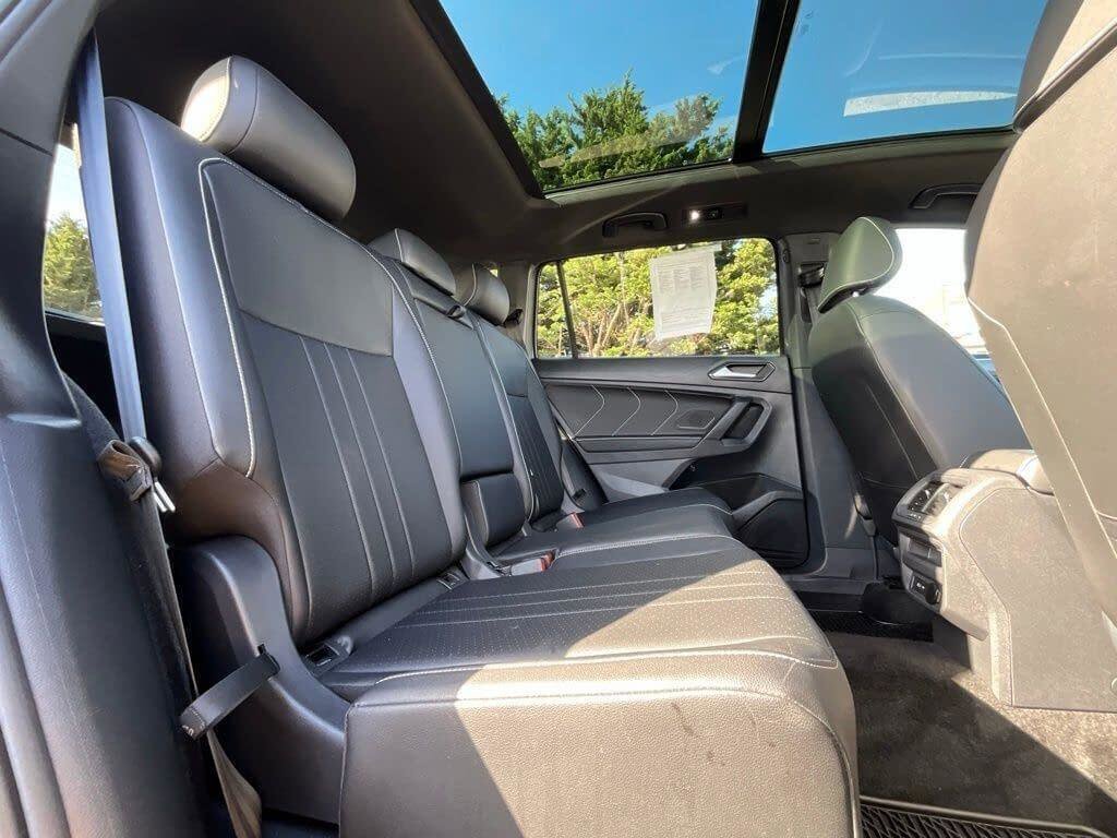 Used 2023 Volkswagen Tiguan SE R-Line image 14