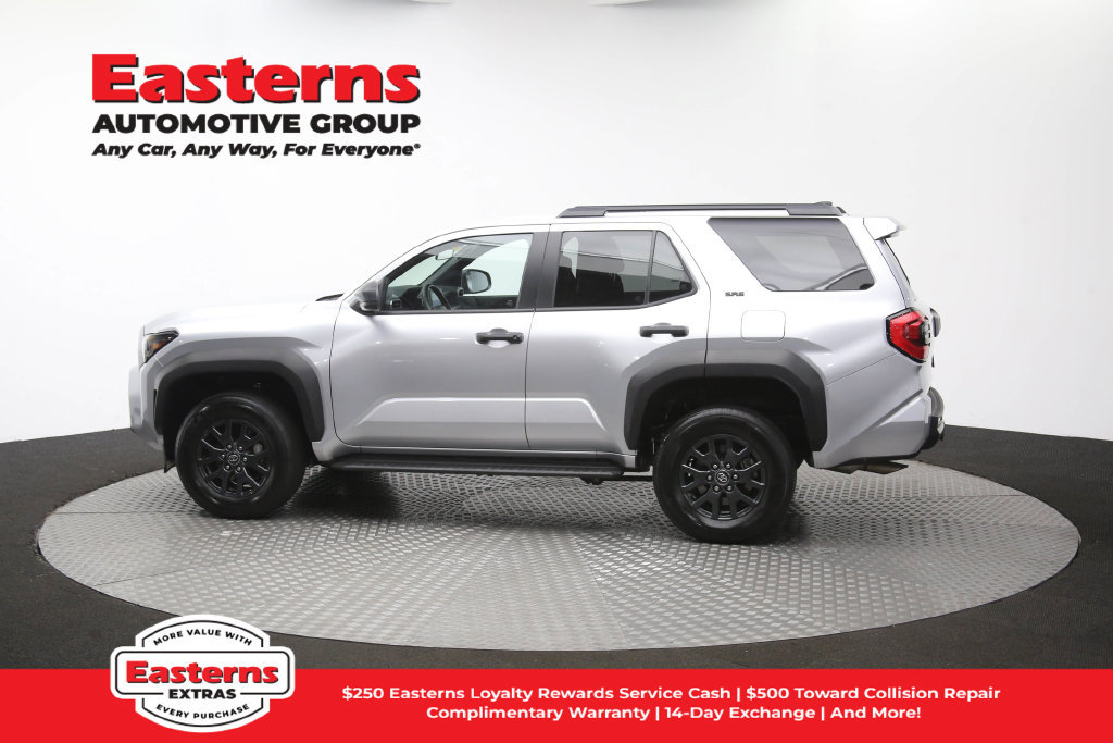 Used 2025 Toyota 4Runner SR5 AWD/4WD image 61