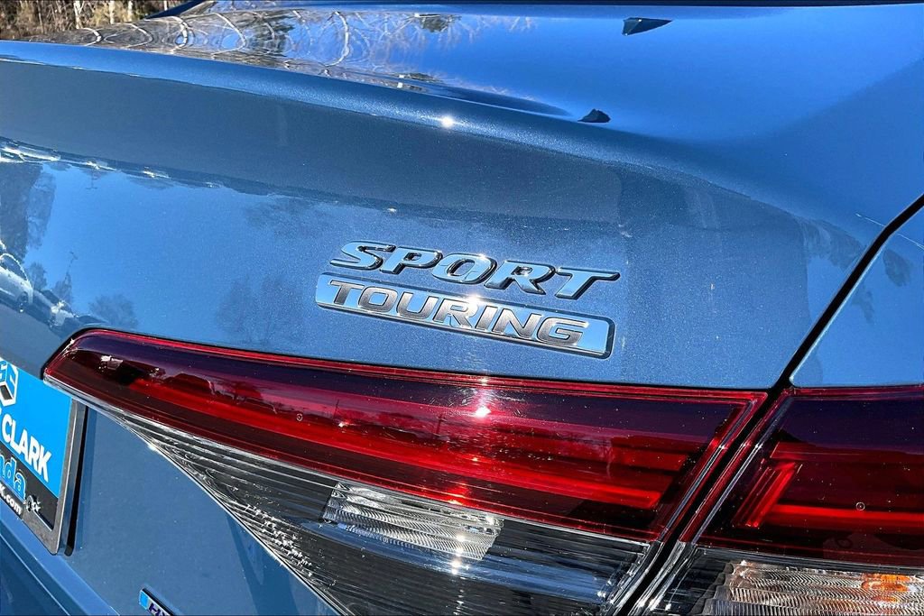 Used 2025 Honda Civic Sport image 25