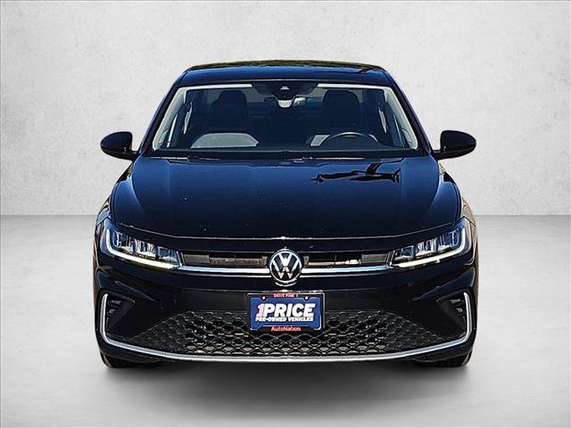 Used 2025 Volkswagen Jetta SE FWD video 2