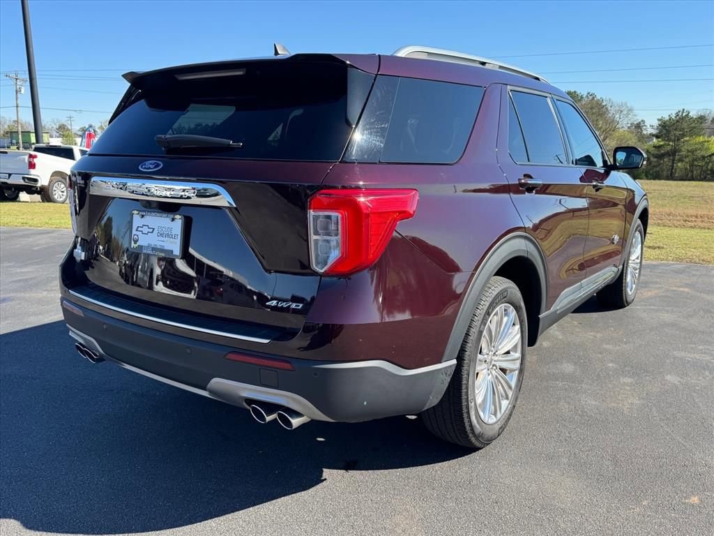 Used 2023 Ford Explorer King Ranch w/ Premium Technology Package image 3