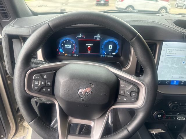 Used 2025 Ford Bronco Outer Banks w/ Sasquatch Package AWD/4WD image 11