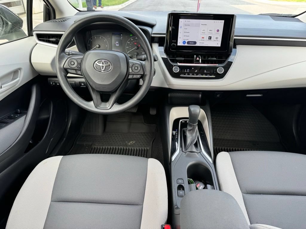 Used 2025 Toyota Corolla LE w/ Convenience Package FWD image 10