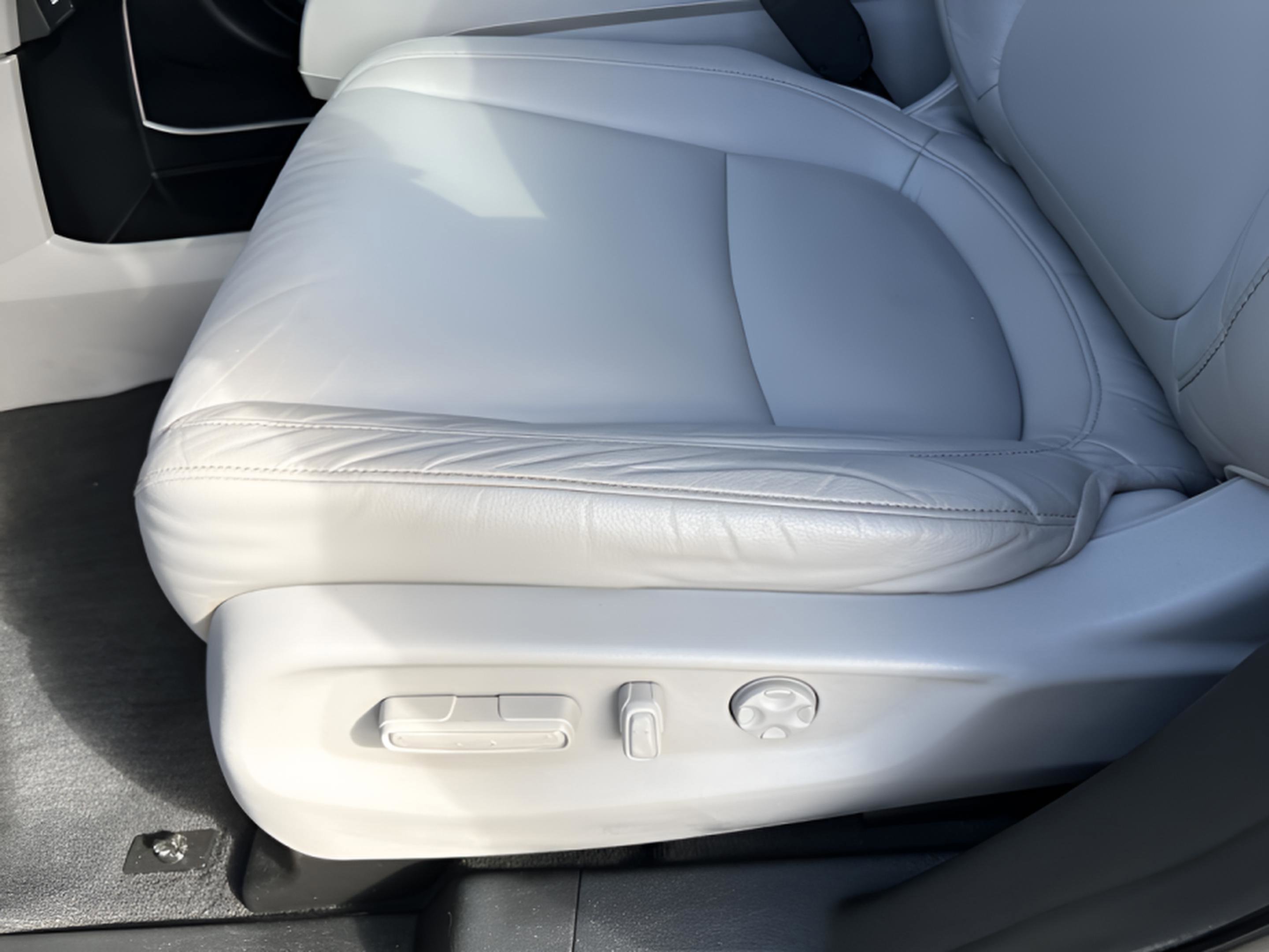 Certified 2024 Honda Odyssey EX-L image 24