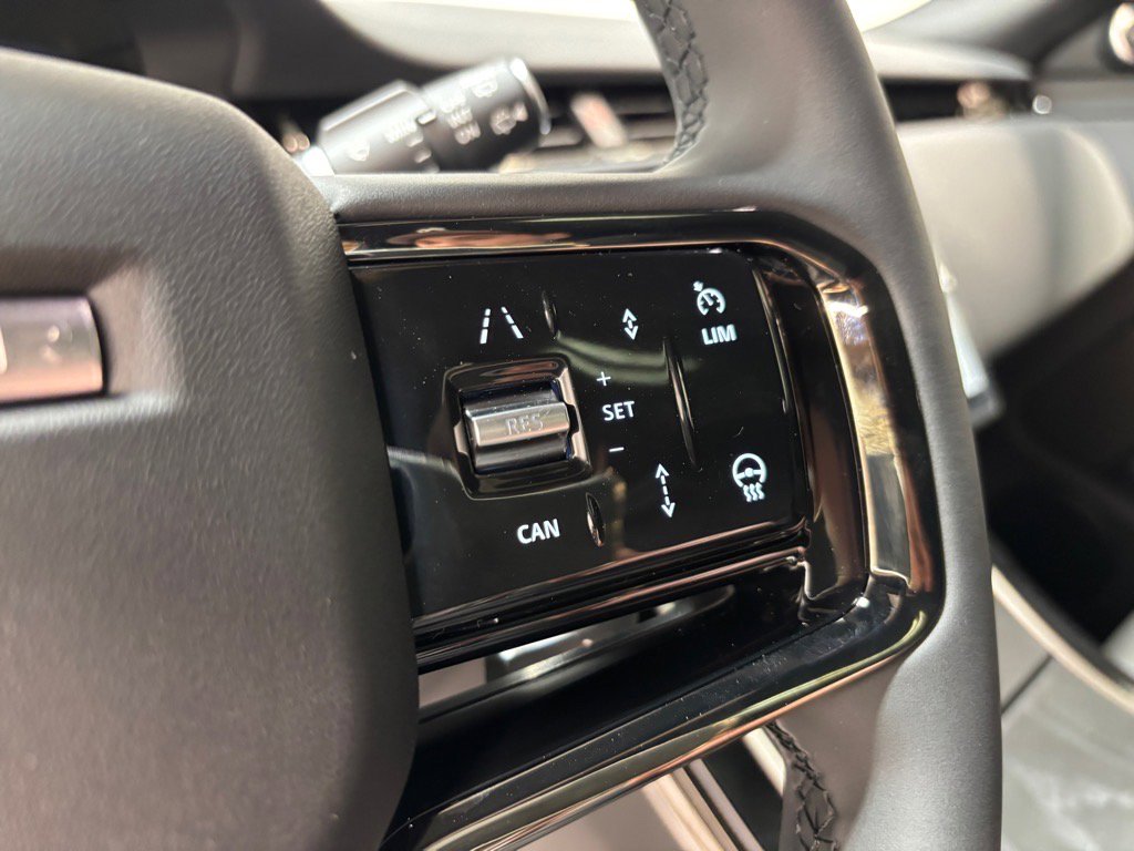 New 2026 Land Rover Range Rover Evoque S image 18