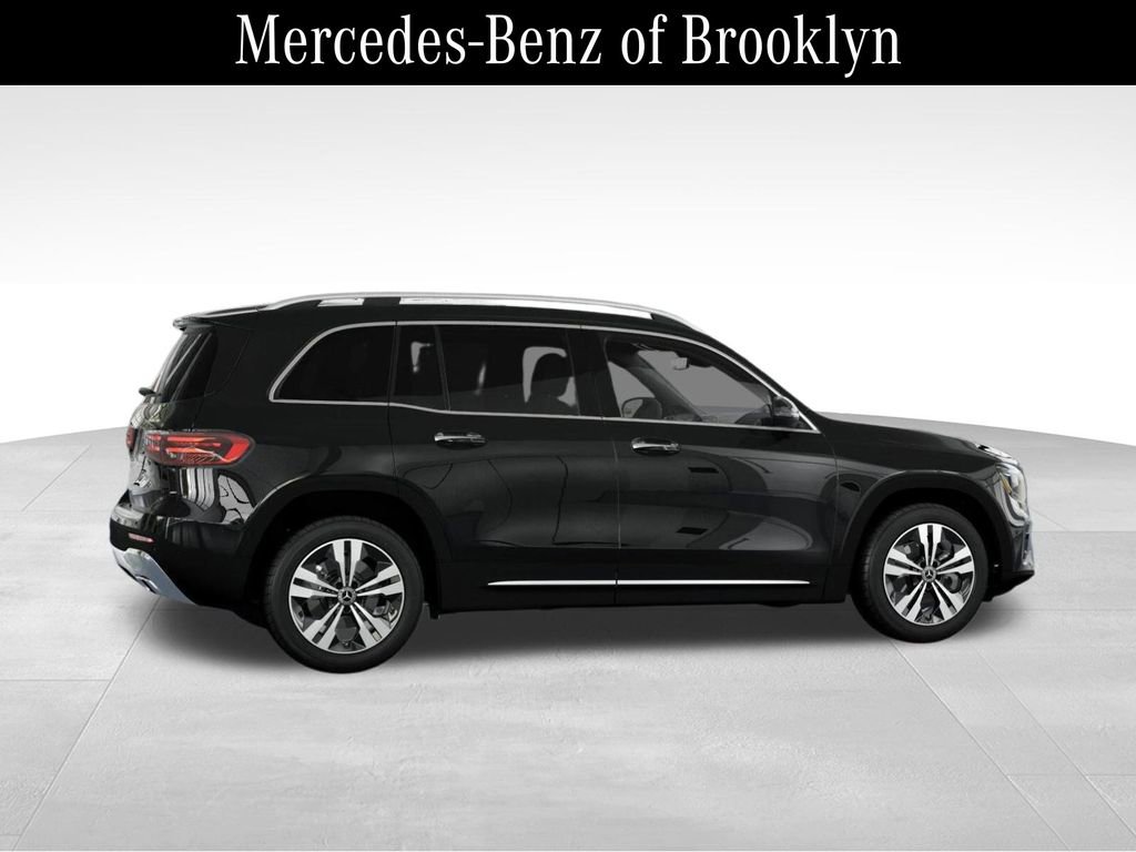 Used 2025 Mercedes-Benz GLB 250 4MATIC image 18