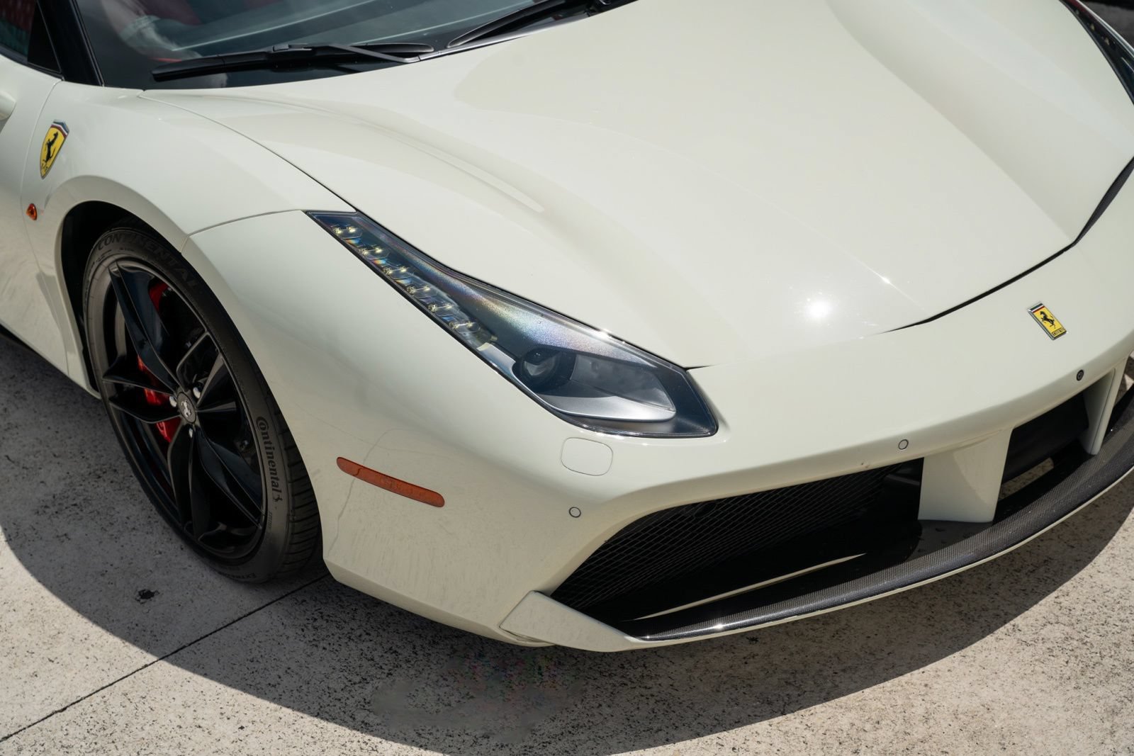 Used 2018 Ferrari 488 Spider RWD image 20