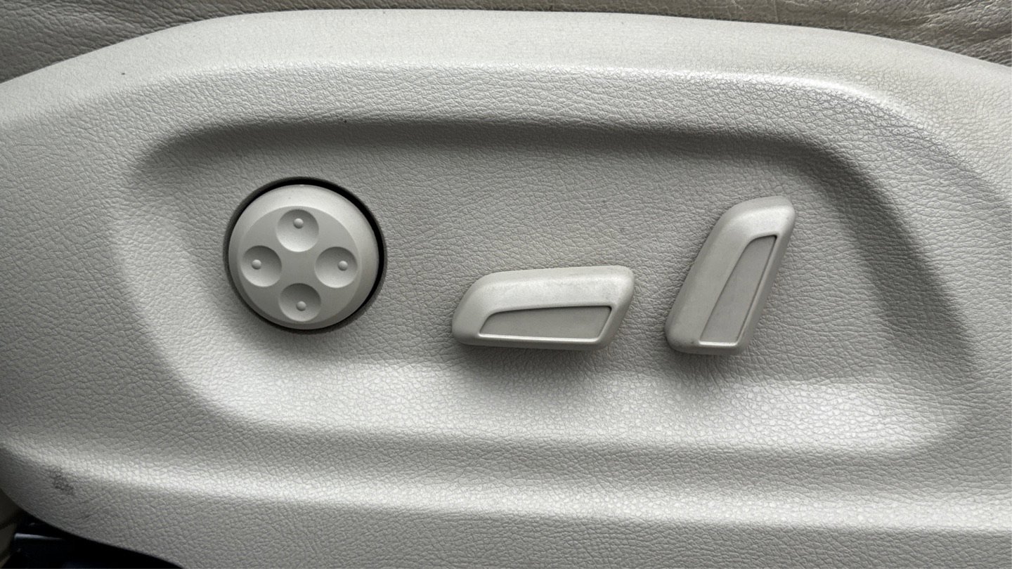 Used 2011 Audi Q5 2.0T Premium Plus image 35