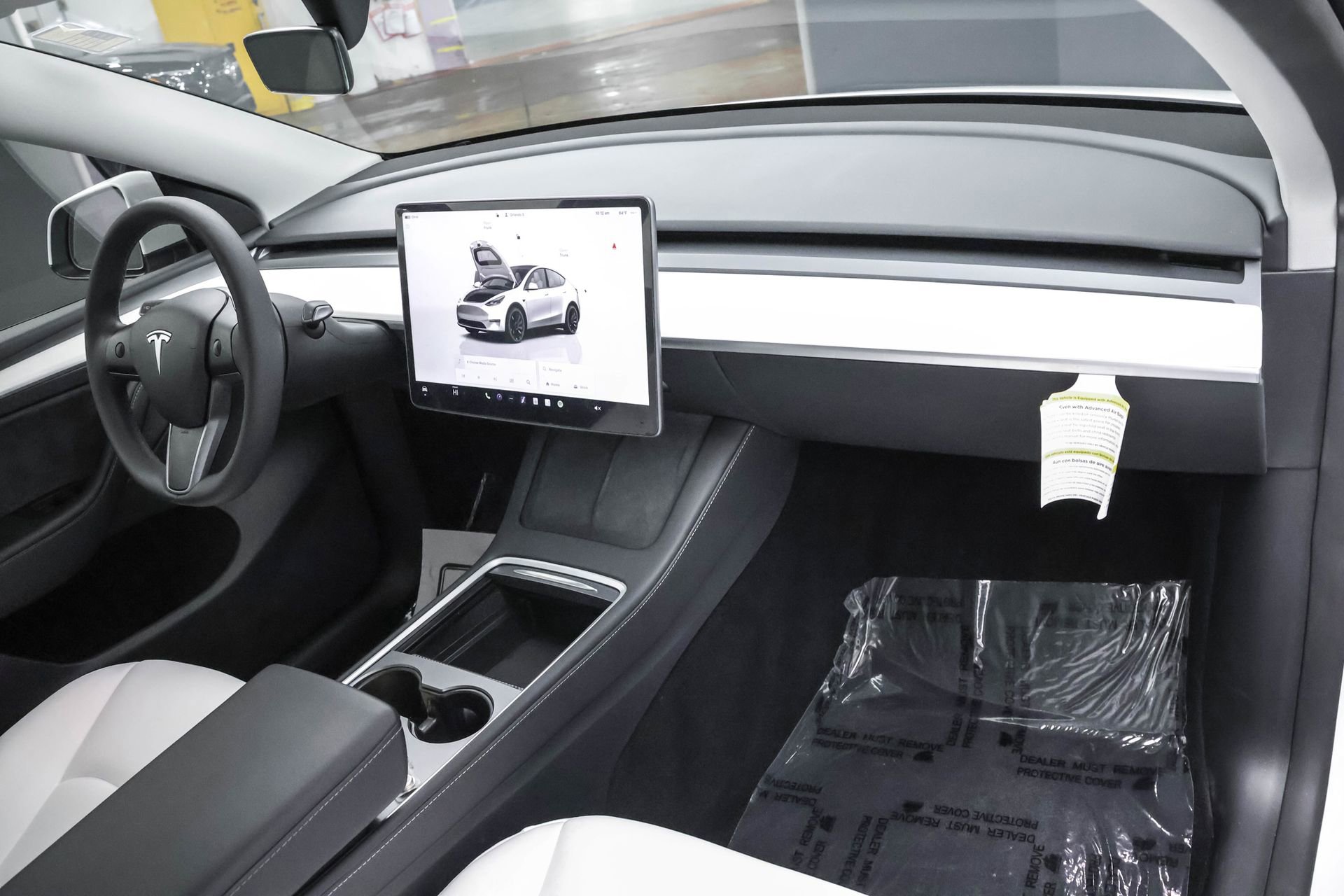 Used 2024 Tesla Model Y Performance image 25