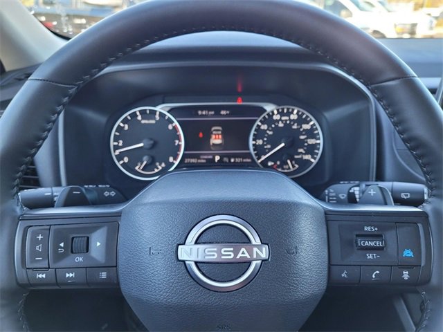 Used 2025 Nissan Rogue SV w/ SV Premium Package image 27