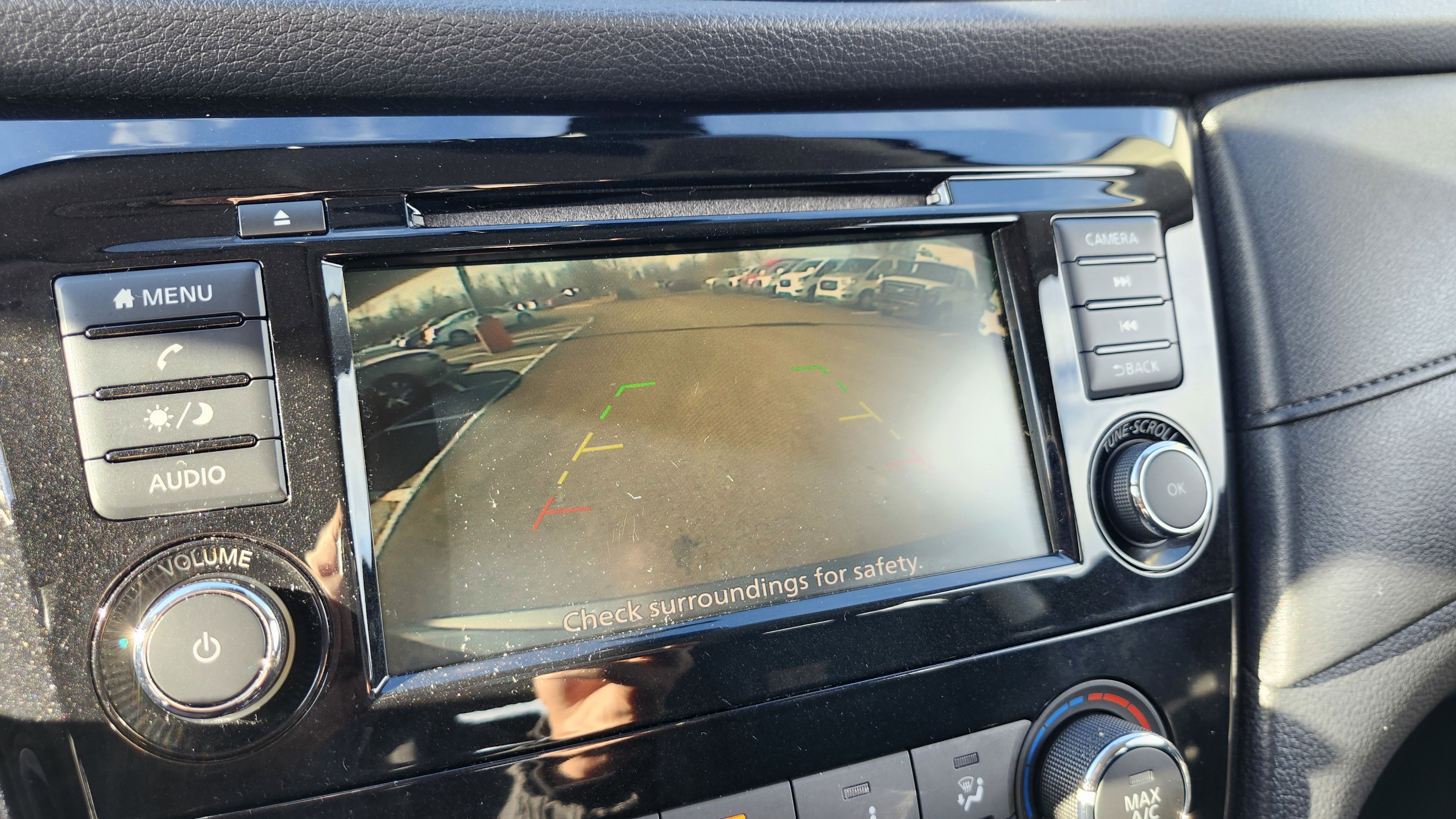 Used 2020 Nissan Rogue S image 2