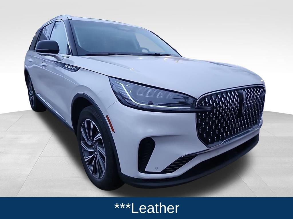 Used 2025 Lincoln Aviator AWD image 9