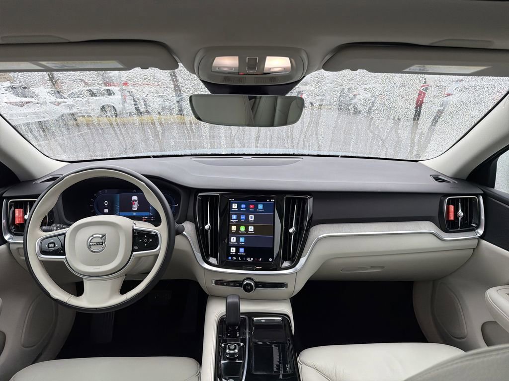 Used 2023 Volvo S60 T8 Plus image 21