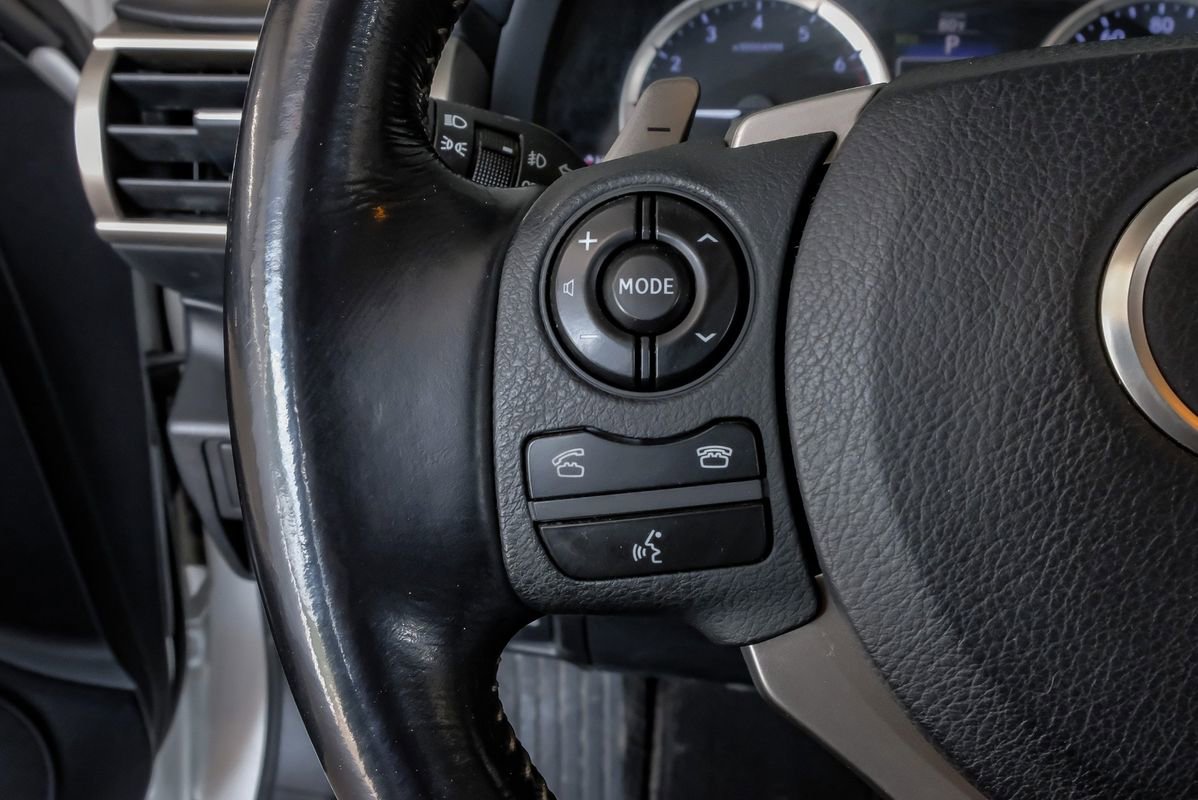 Used 2016 Lexus IS 200t RWD image 16