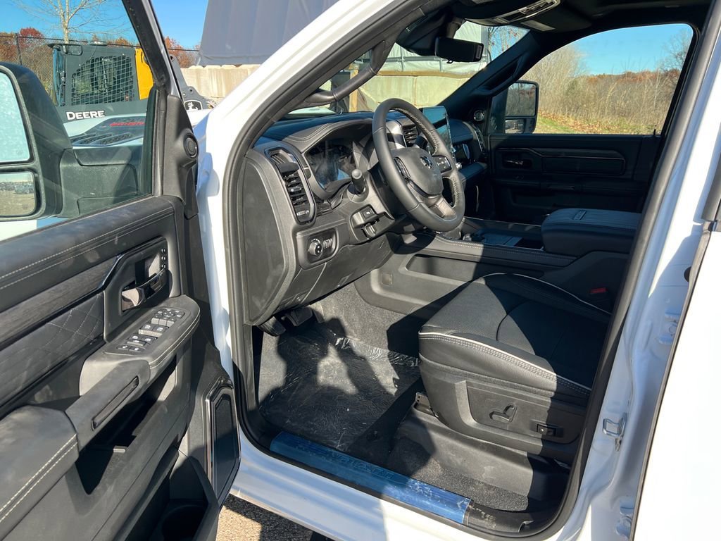New 2026 RAM 3500 Limited image 15