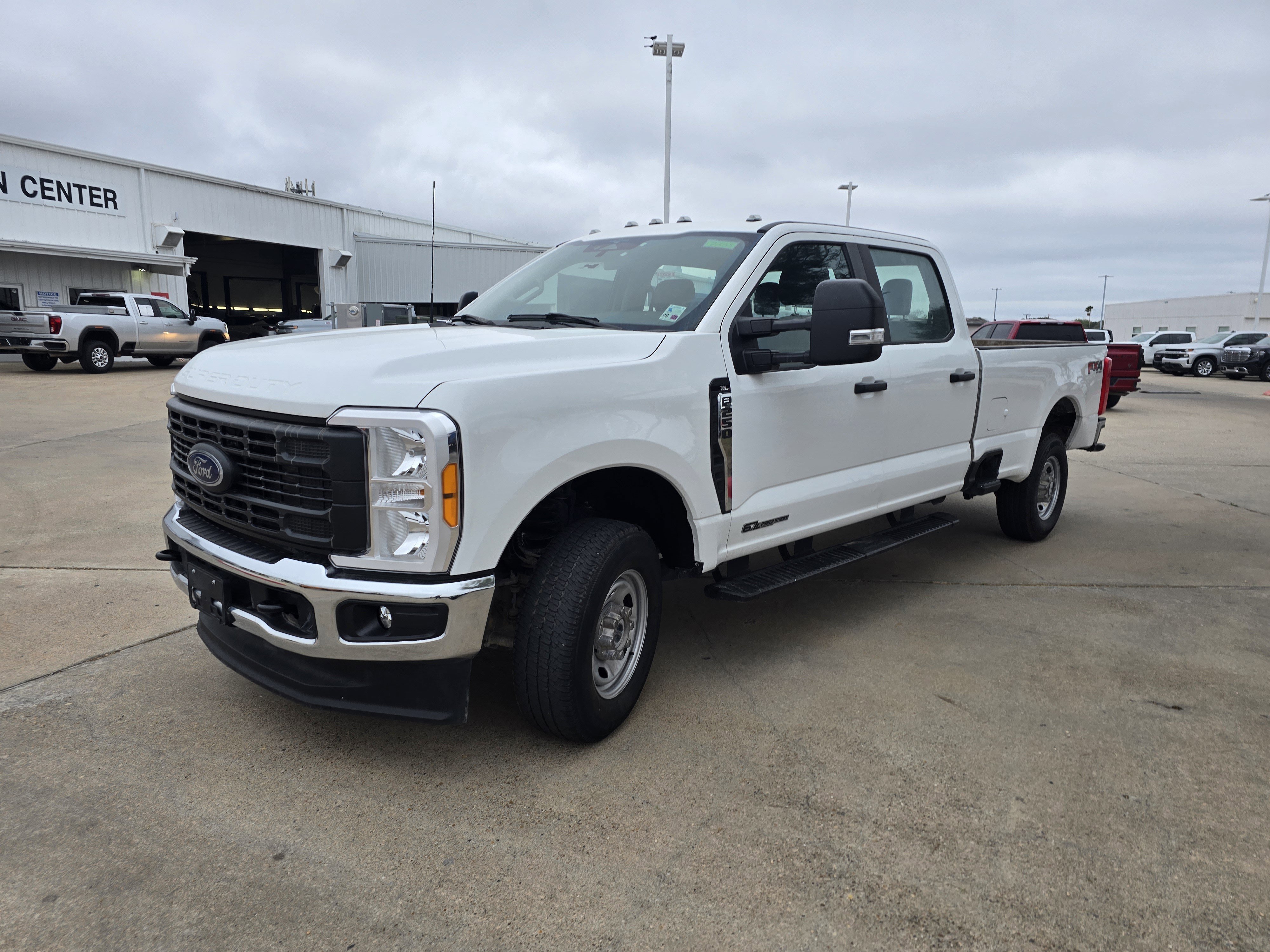 Used 2023 Ford F250 XL w/ FX4 Off-Road Package image 6