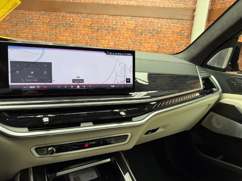 New 2027 BMW X7 M60i AWD/4WD image 16