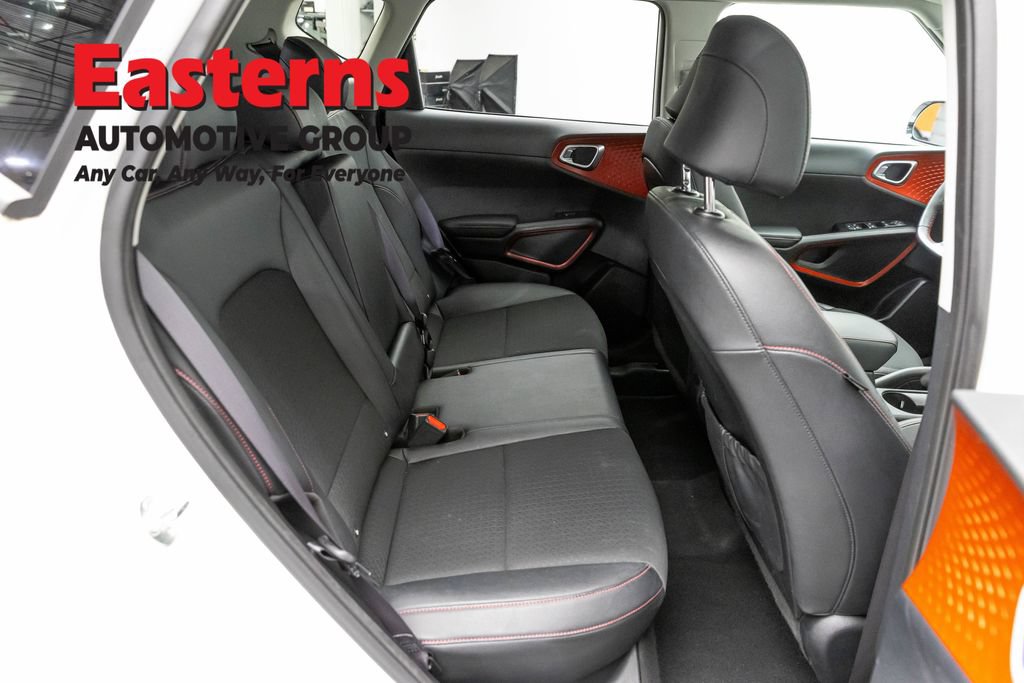 Used 2023 Kia Soul GT-Line FWD image 23