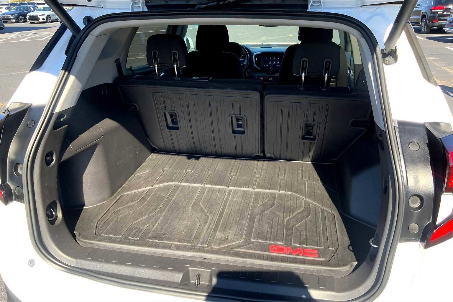 Used 2020 GMC Terrain SLE w/ Driver Convenience Package image 34