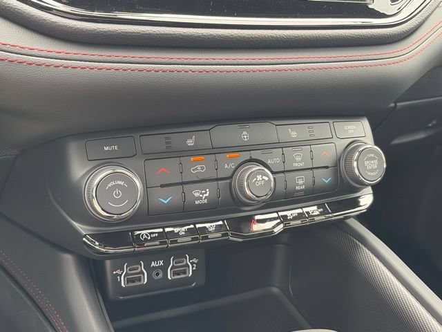 New 2026 Dodge Durango GT w/ Blacktop Package AWD/4WD image 23