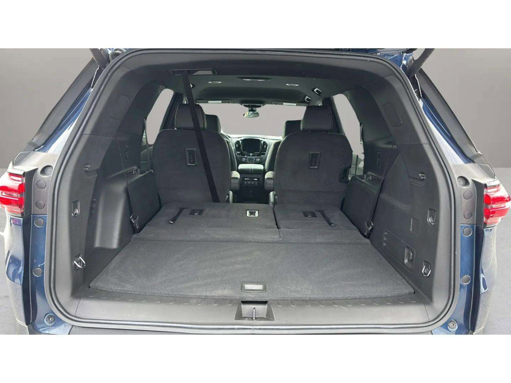 Used 2023 Chevrolet Traverse LT AWD/4WD image 10