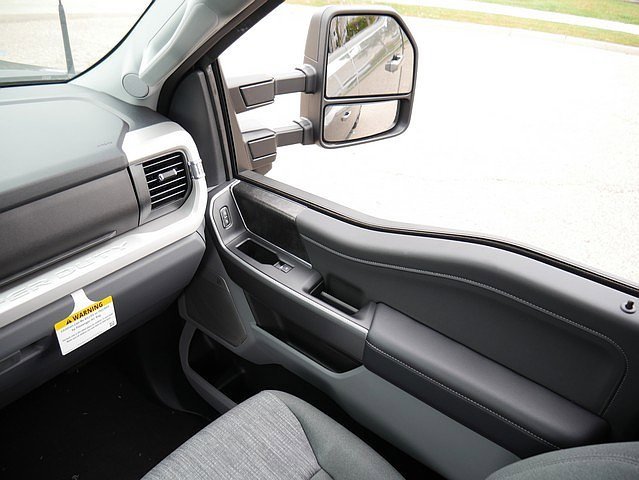 New 2026 Ford F250 XLT w/ XLT Premium Package image 25