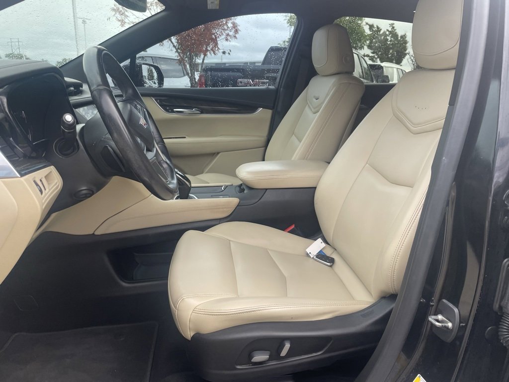 Used 2019 Cadillac XT5 FWD image 9
