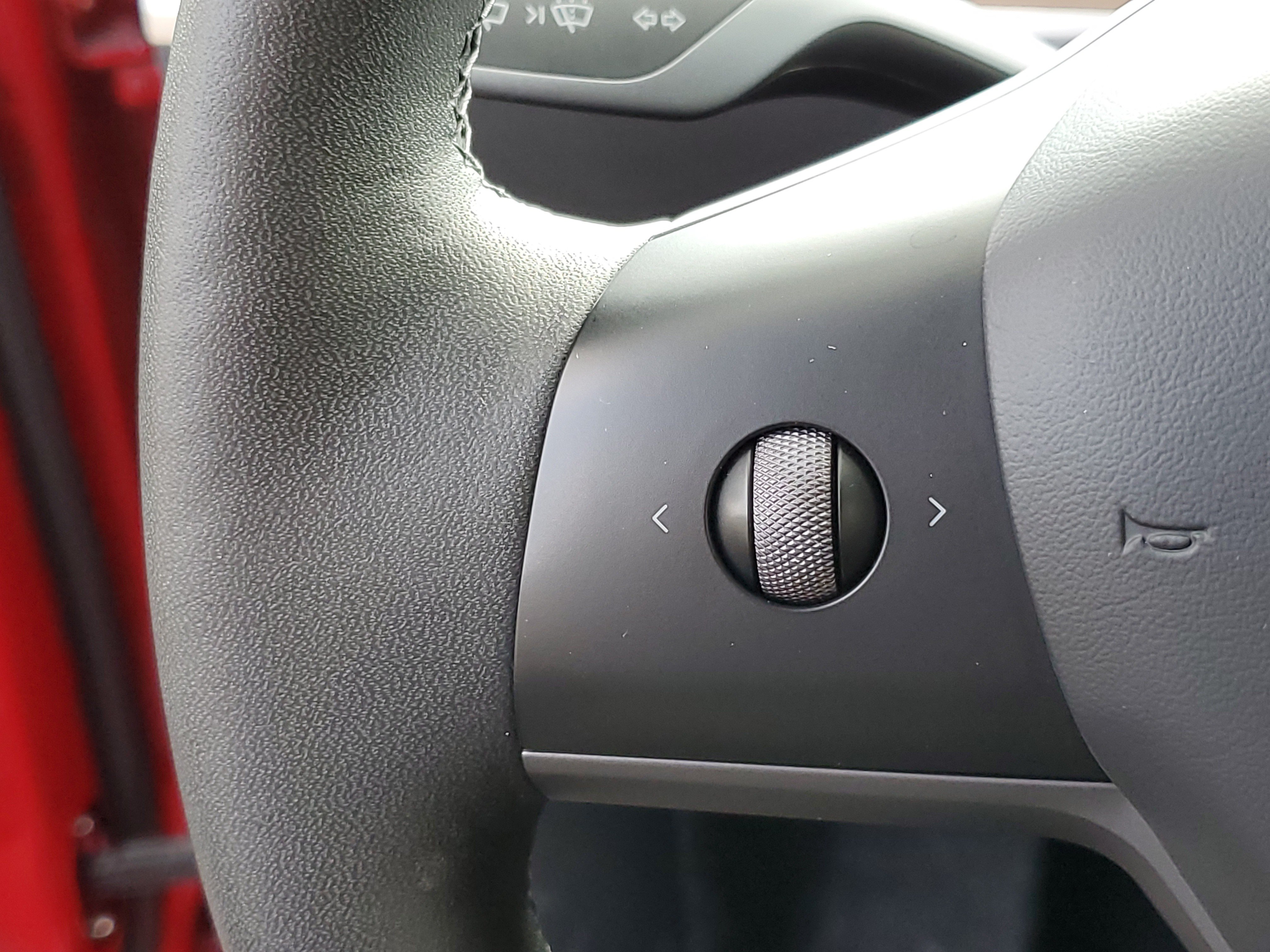 Used 2023 Tesla Model Y Performance AWD/4WD image 10