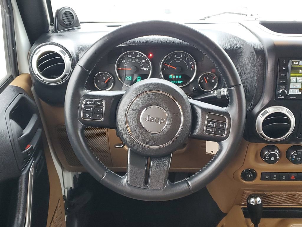 Used 2014 Jeep Wrangler Unlimited Sahara w/ Connectivity Group image 21